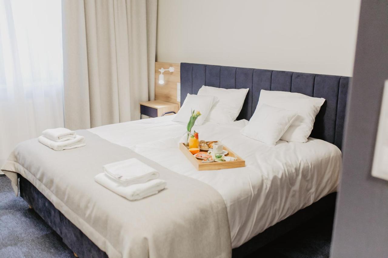 Molto Bene Hotel & Restaurant Skorcz Eksteriør billede