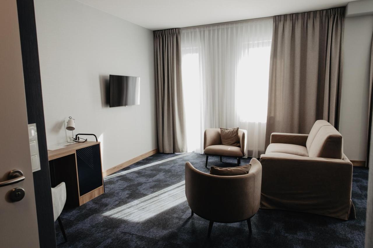 Molto Bene Hotel & Restaurant Skorcz Eksteriør billede